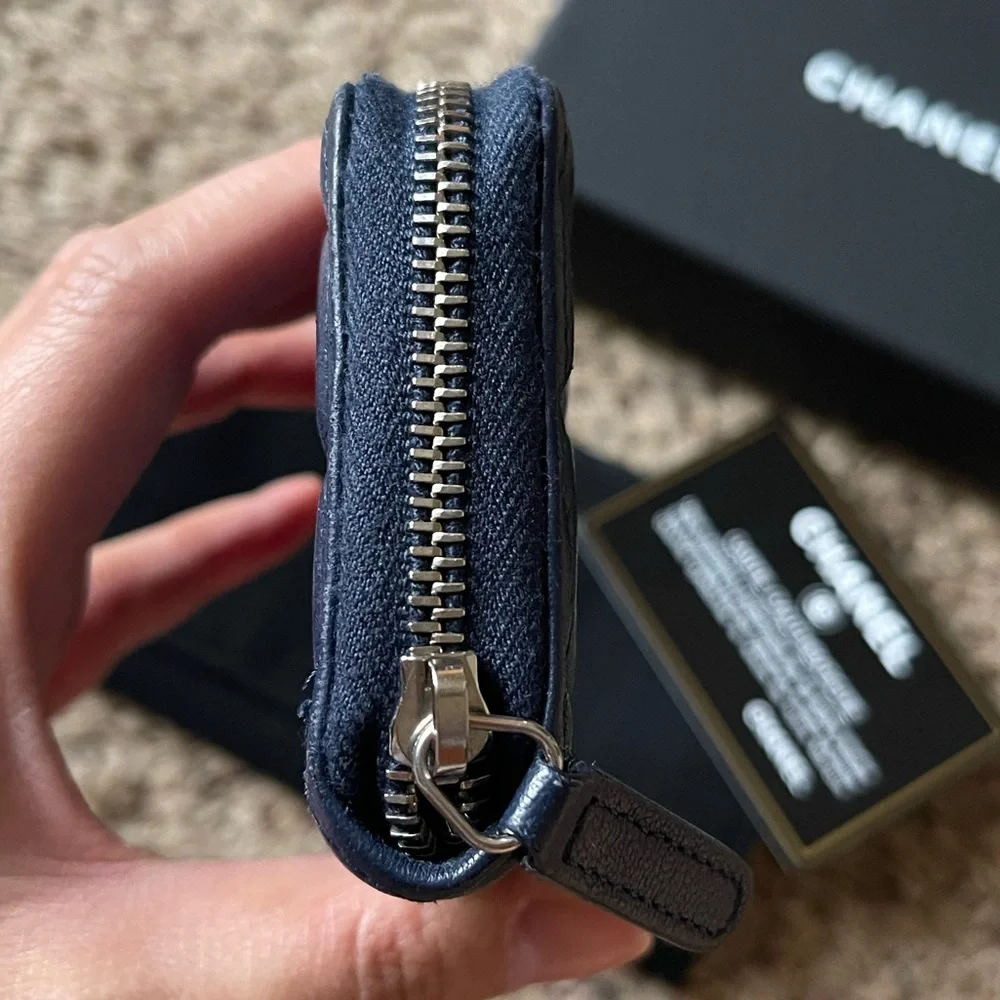 Chanel Camellia Blue Card Zippy Holder - Picture 6 of 16